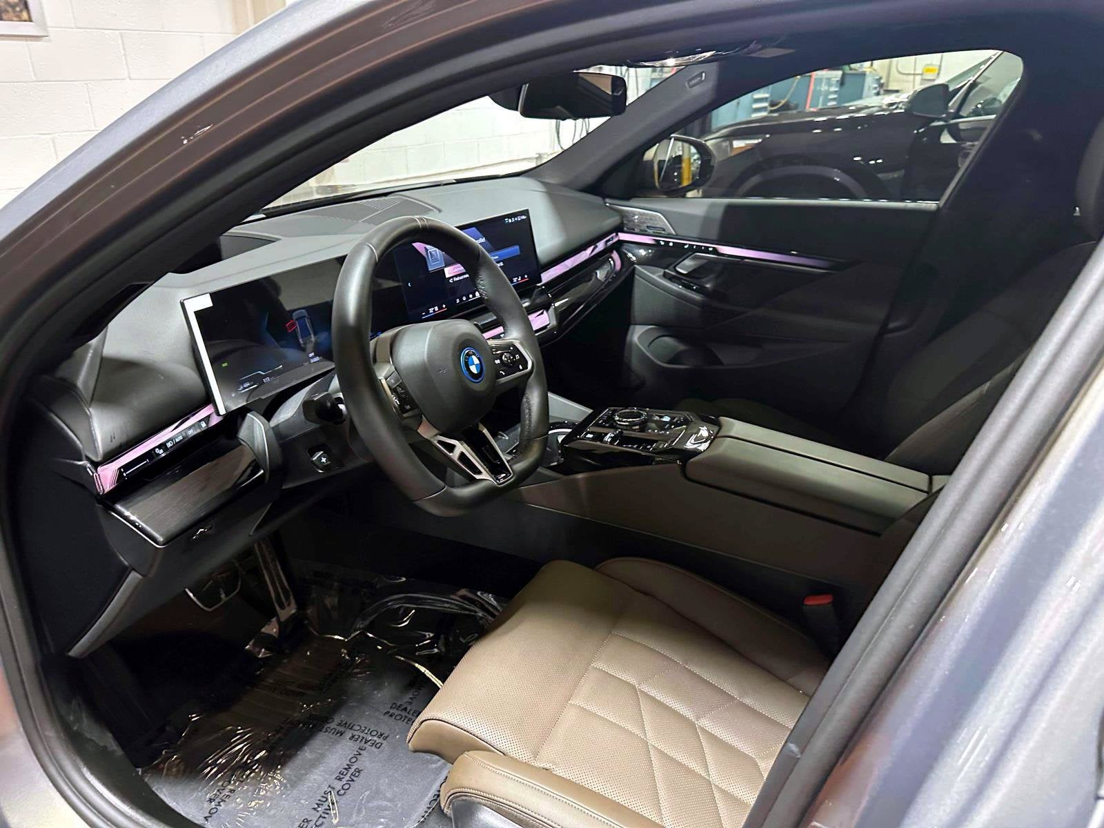 2026 BMW 5 Series 550e xDrive