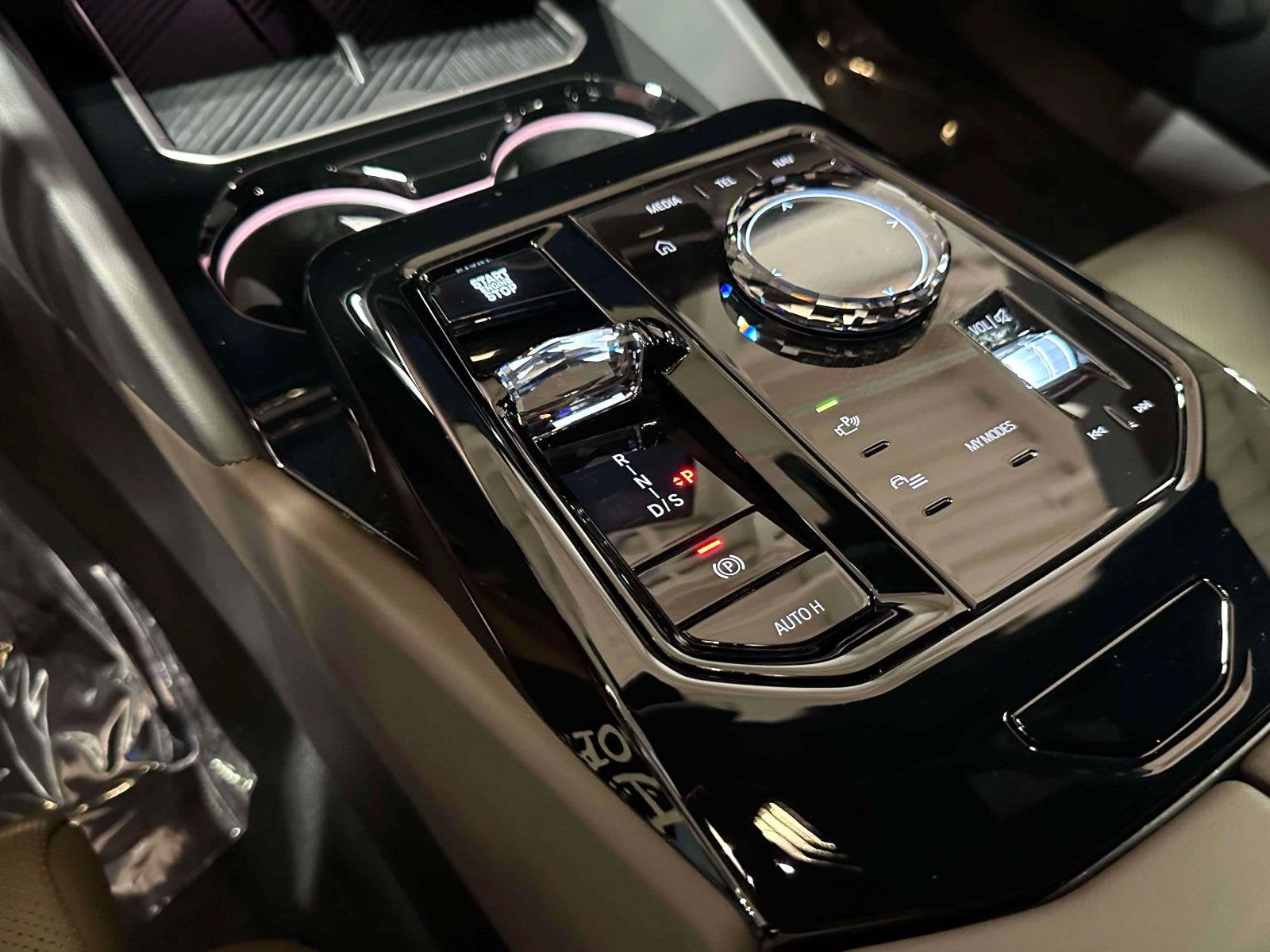 2026 BMW 5 Series 550e xDrive