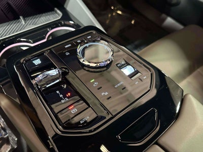 2026 BMW 5 Series 550e xDrive