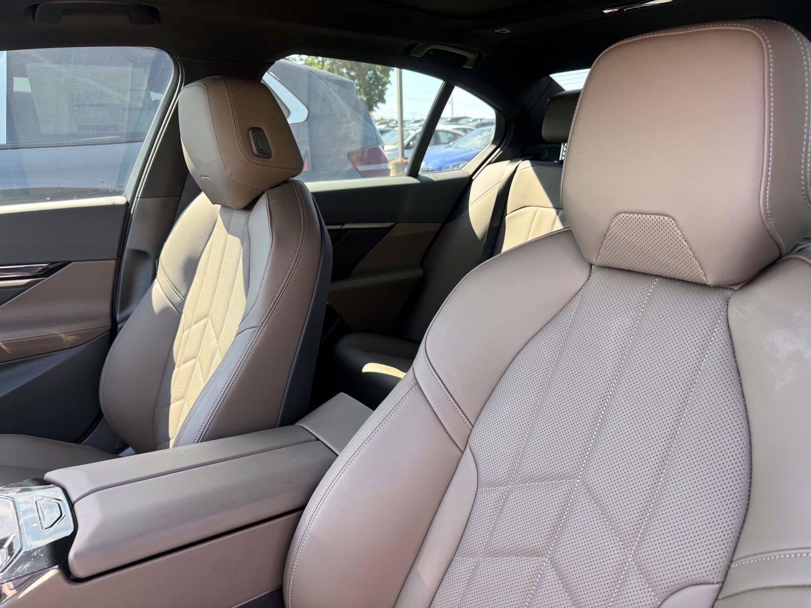 2026 BMW 5 Series 550e xDrive