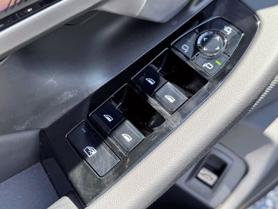 2026 BMW 5 Series 550e xDrive