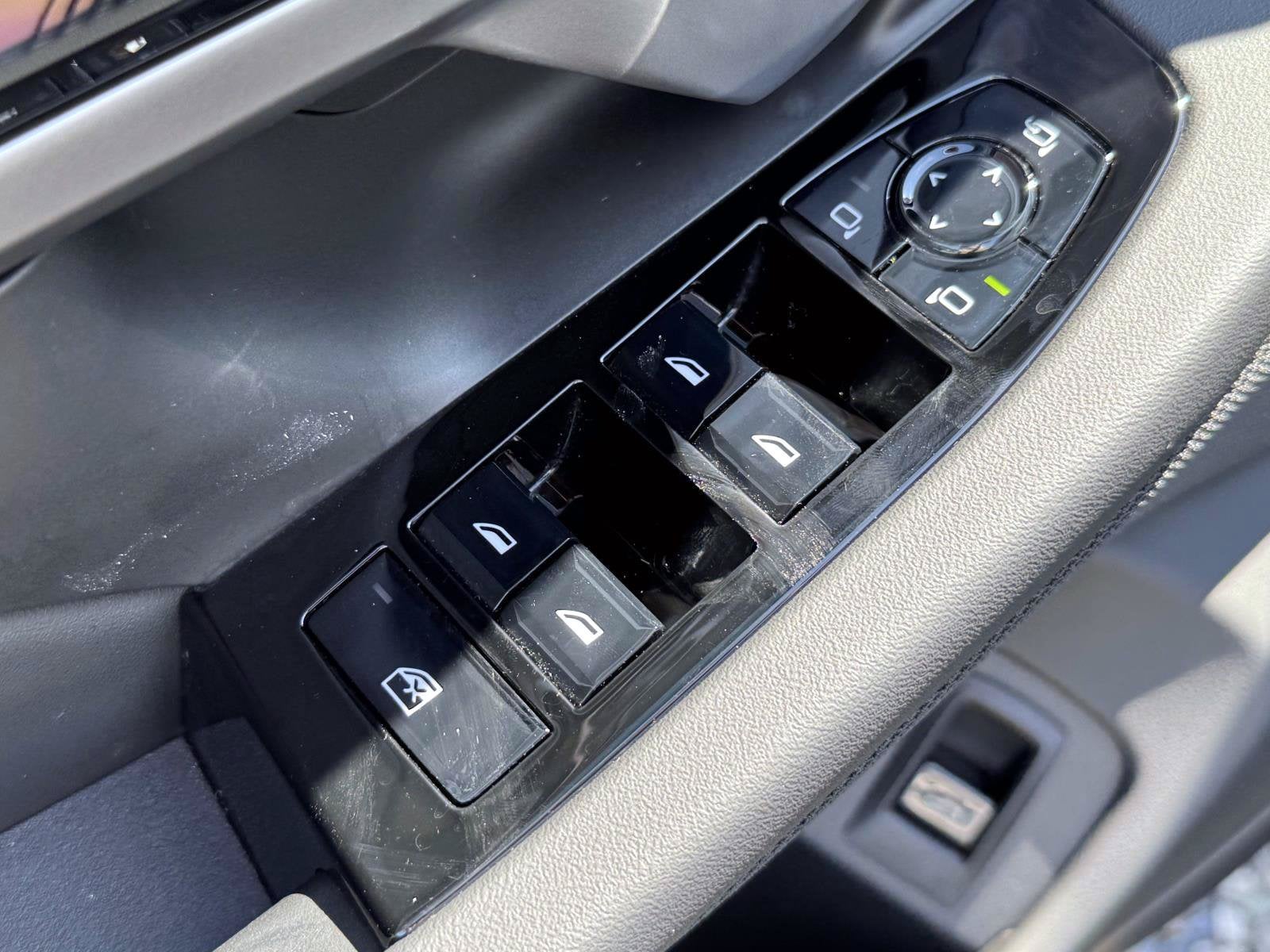 2026 BMW 5 Series 550e xDrive