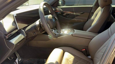 2026 BMW 5 Series 550e xDrive