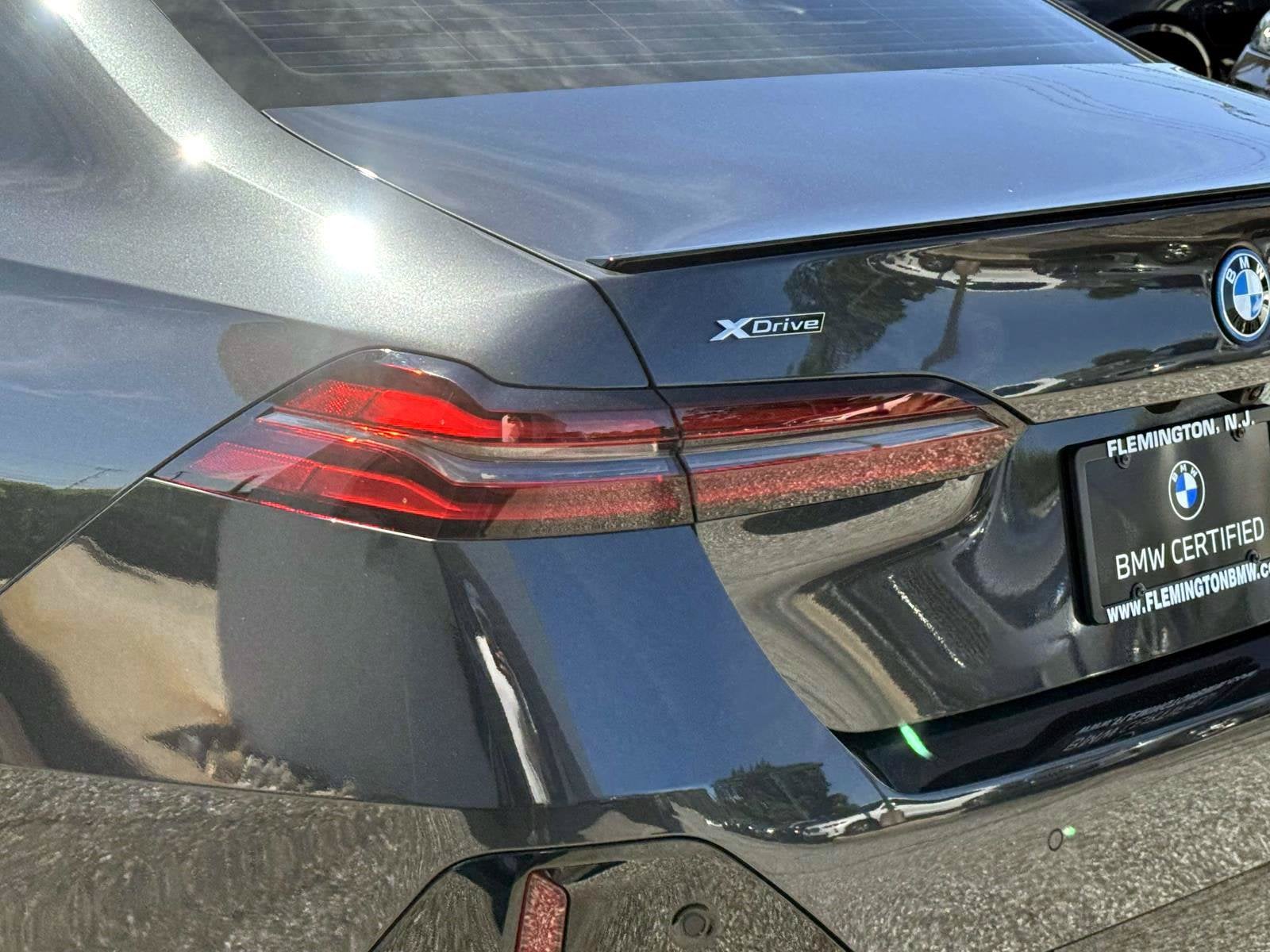 2026 BMW 5 Series 550e xDrive