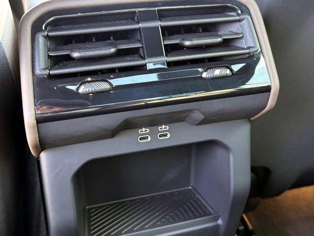 2026 BMW 5 Series 550e xDrive