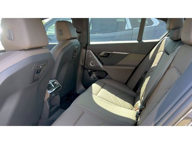 2026 BMW 5 Series 550e xDrive
