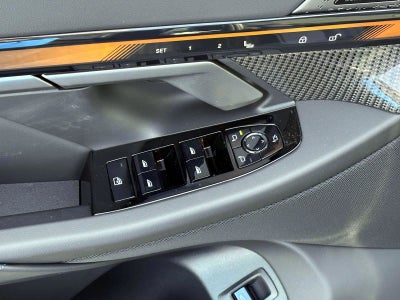 2026 BMW 5 Series 550e xDrive