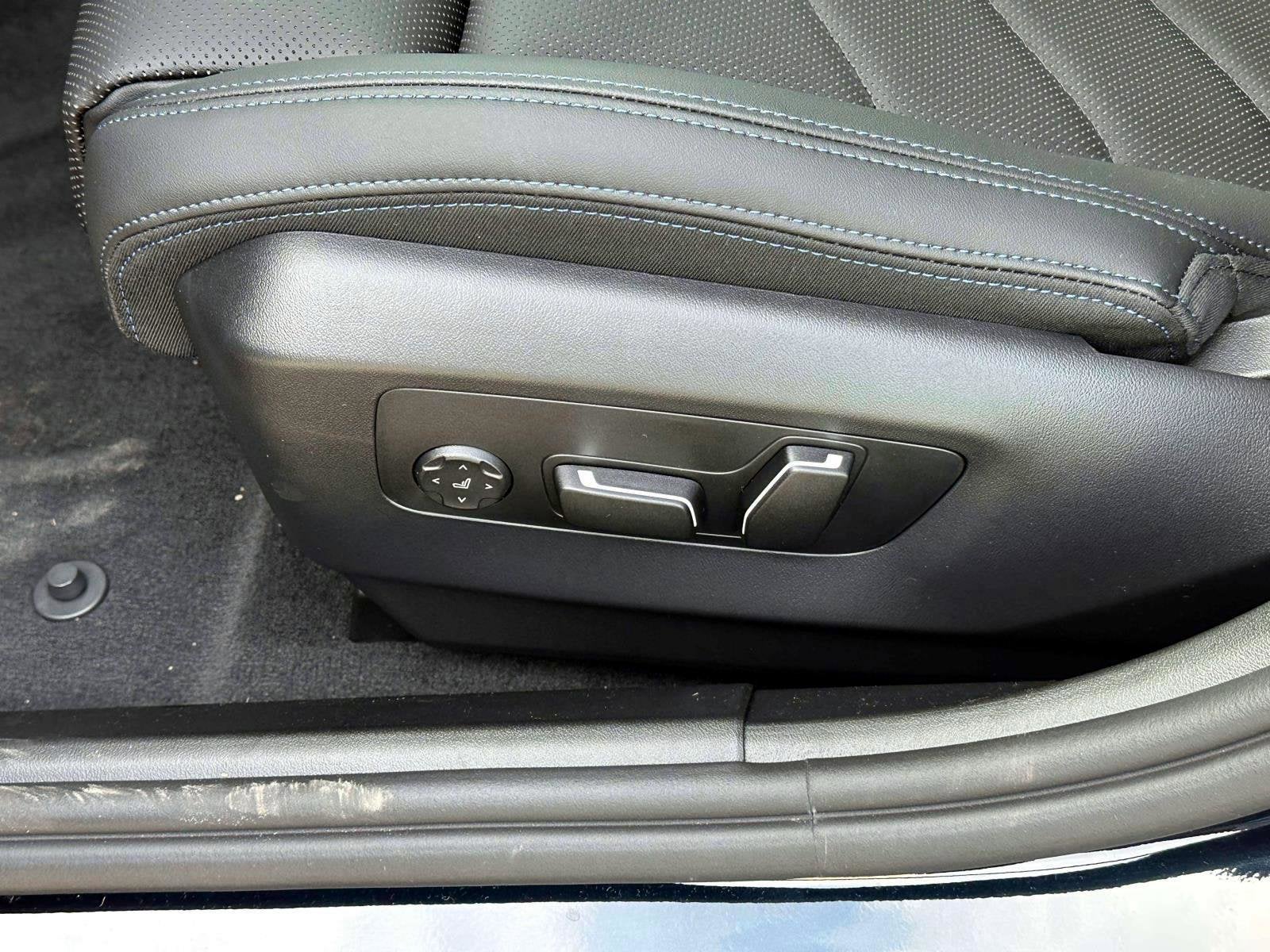 2026 BMW 5 Series 550e xDrive