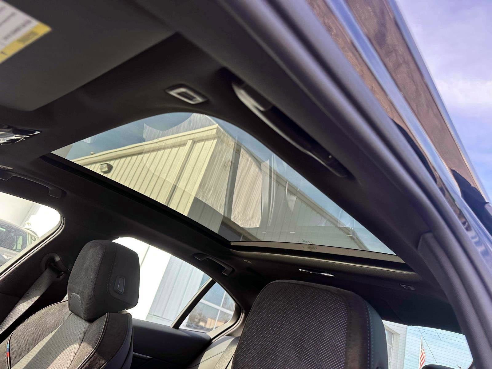 2026 BMW 5 Series 550e xDrive