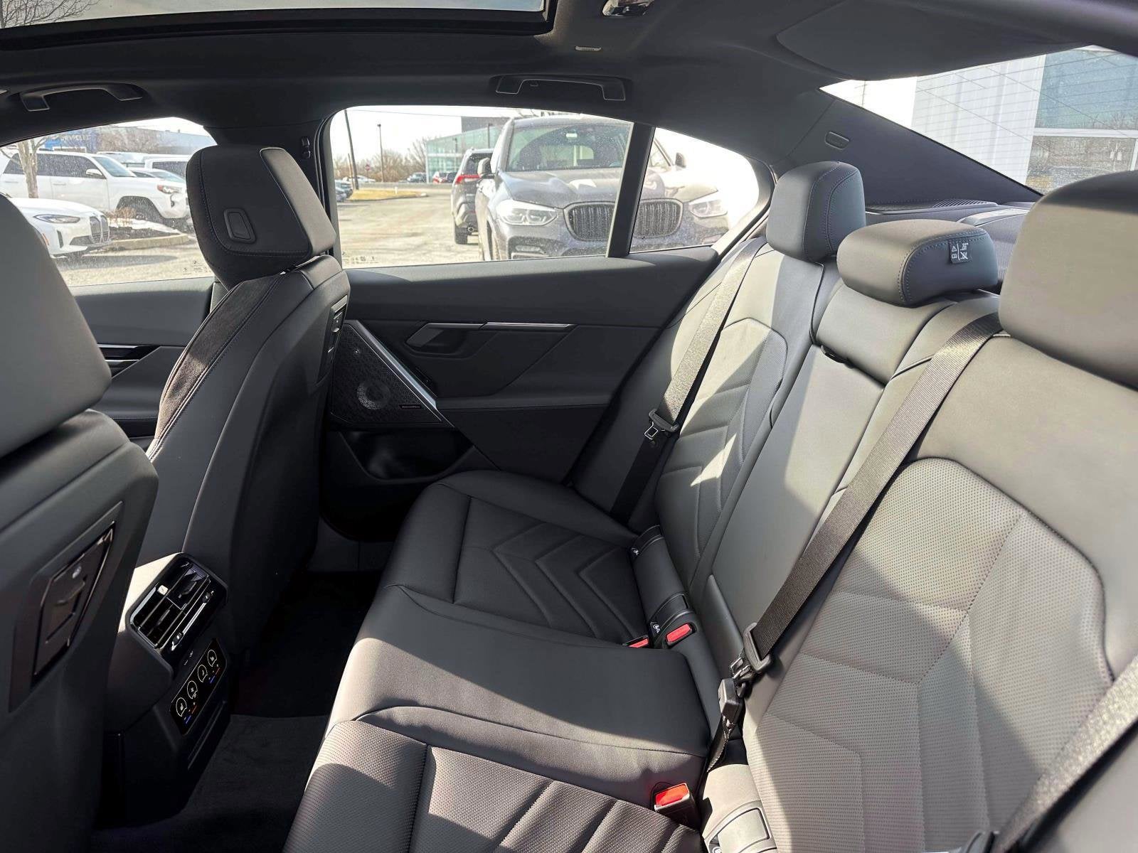 2026 BMW 5 Series 550e xDrive