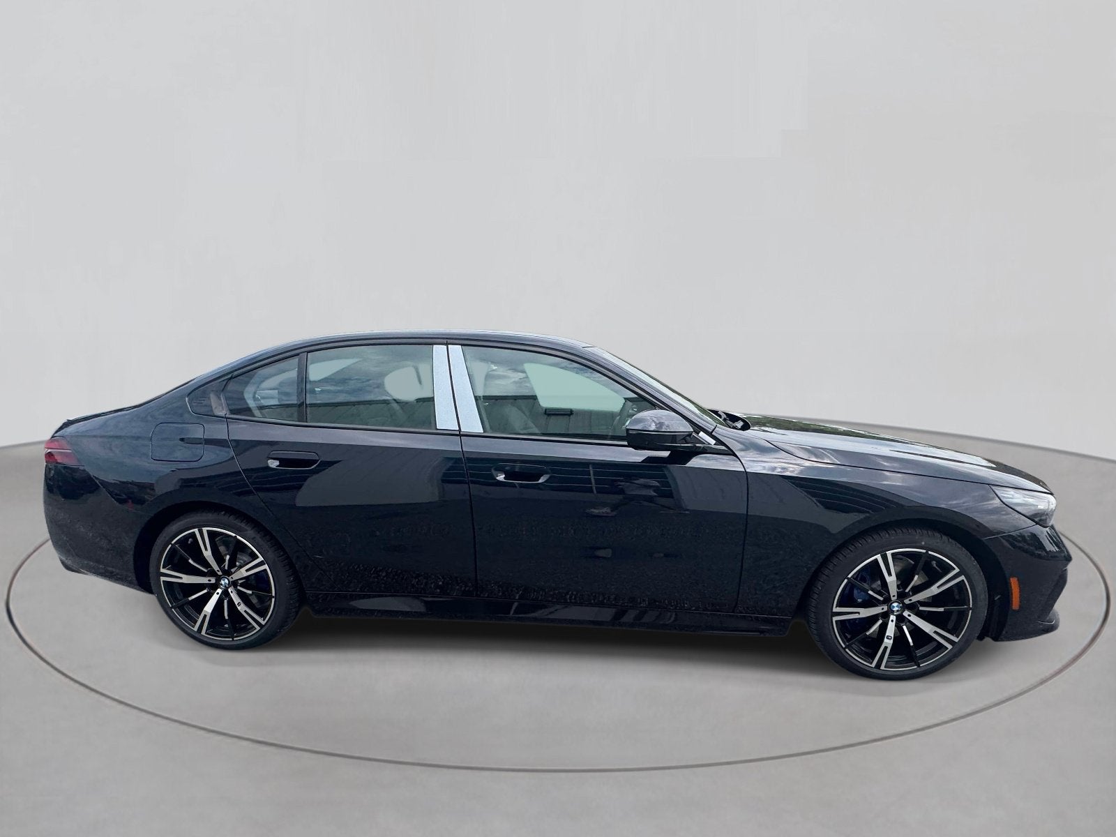 2027 BMW 5 Series 550e xDrive