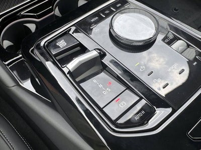 2027 BMW 5 Series 550e xDrive