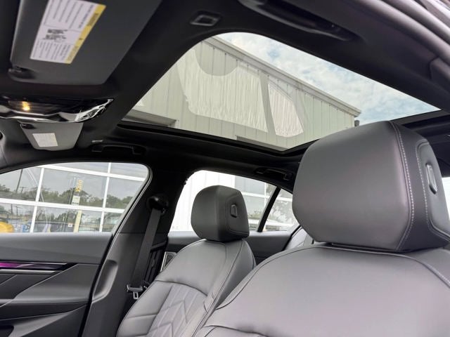 2027 BMW 5 Series 550e xDrive