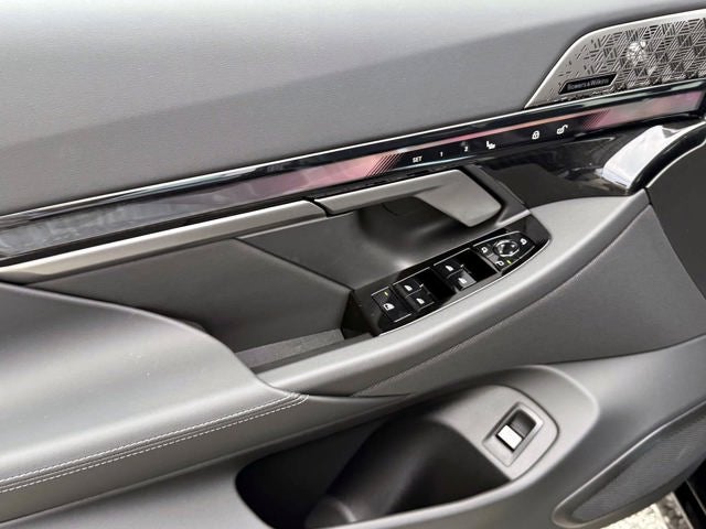 2027 BMW 5 Series 550e xDrive