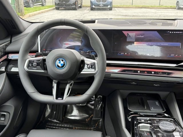 2027 BMW 5 Series 550e xDrive