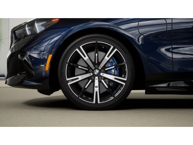2027 BMW 5 Series 550e xDrive