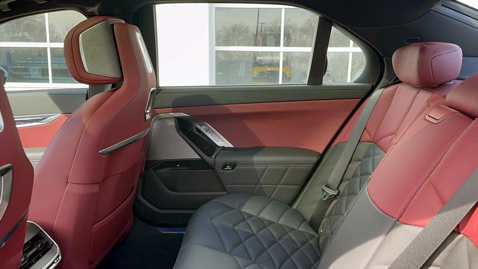 2026 BMW 7 Series 740i xDrive