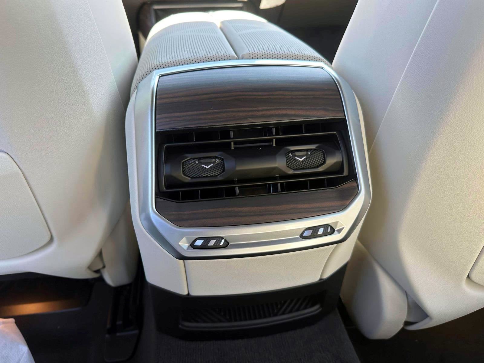 2026 BMW 7 Series 740i xDrive