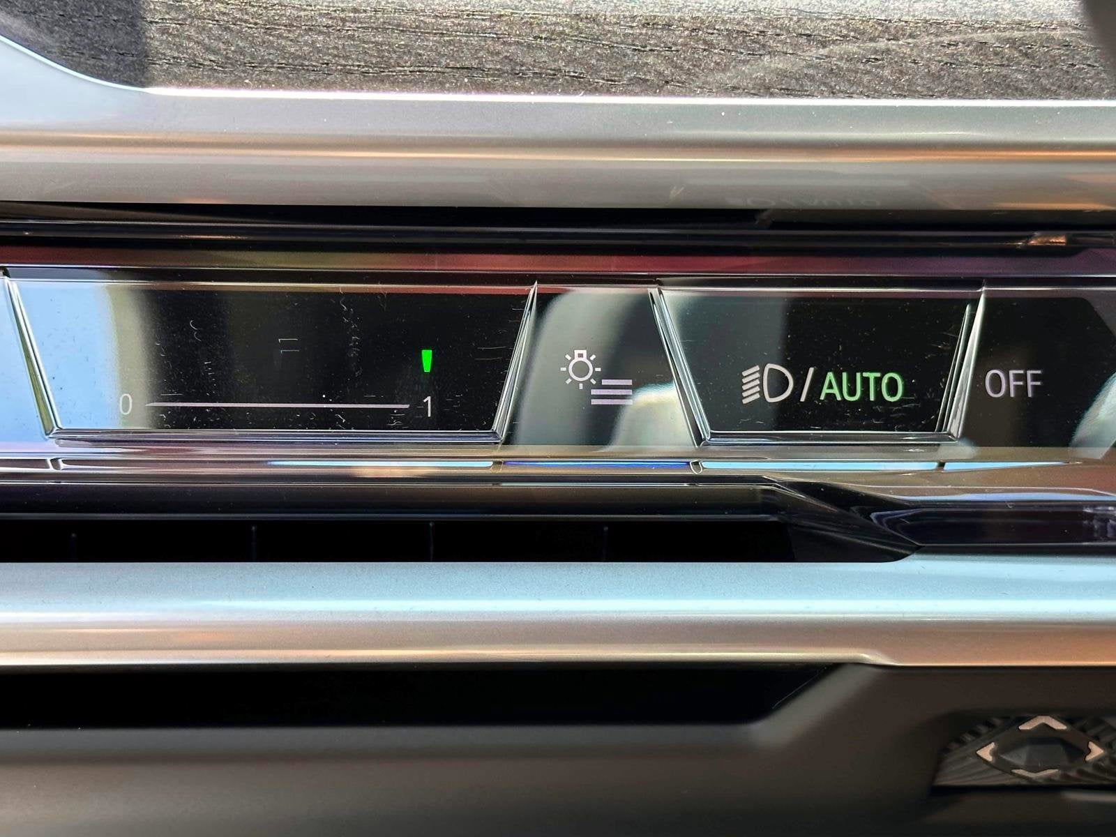 2025 BMW 7 Series 740i xDrive