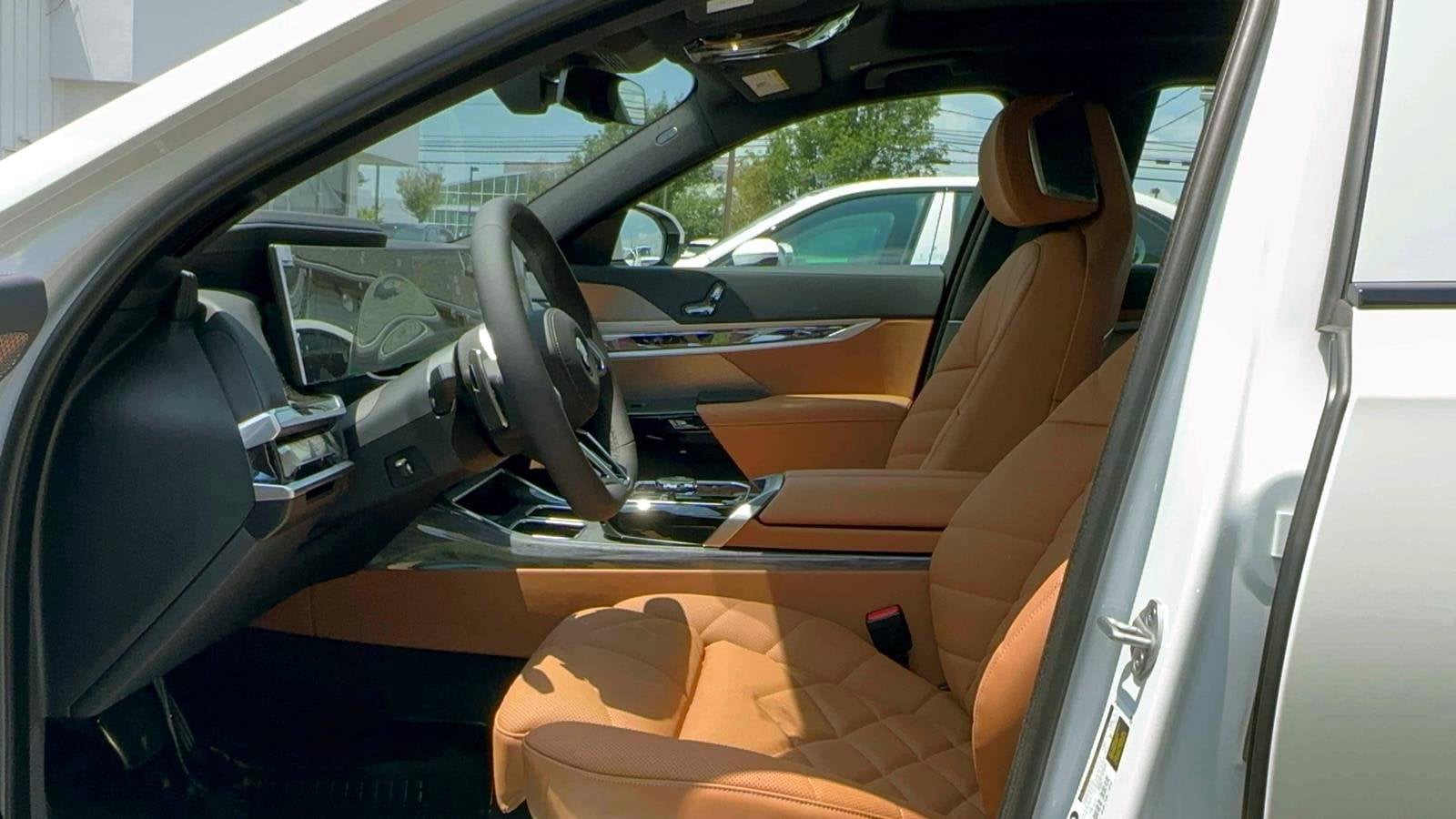 2025 BMW 7 Series 740i xDrive