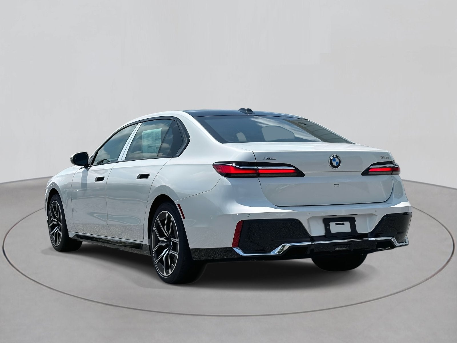 2025 BMW 7 Series 740i xDrive