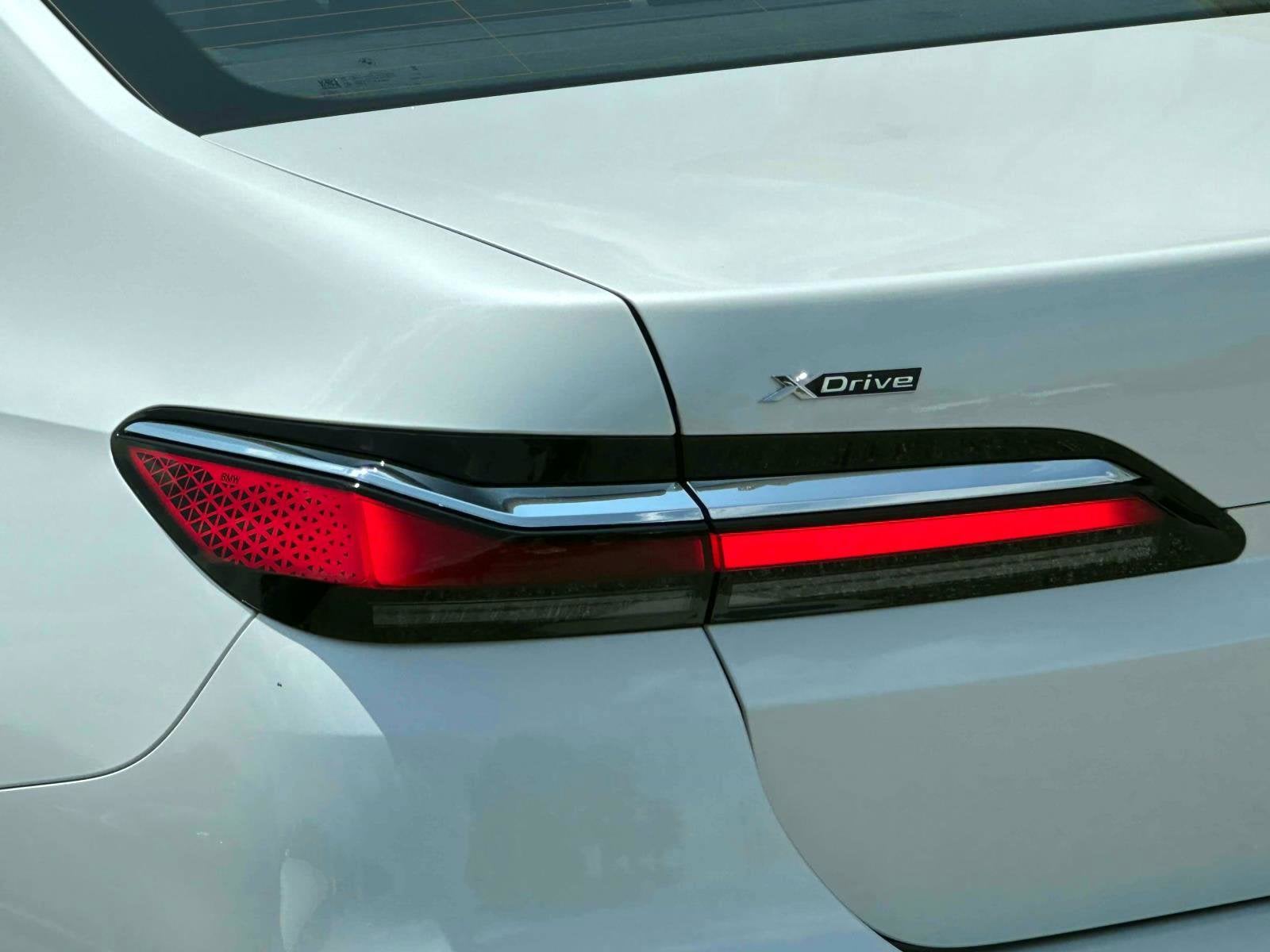 2025 BMW 7 Series 740i xDrive