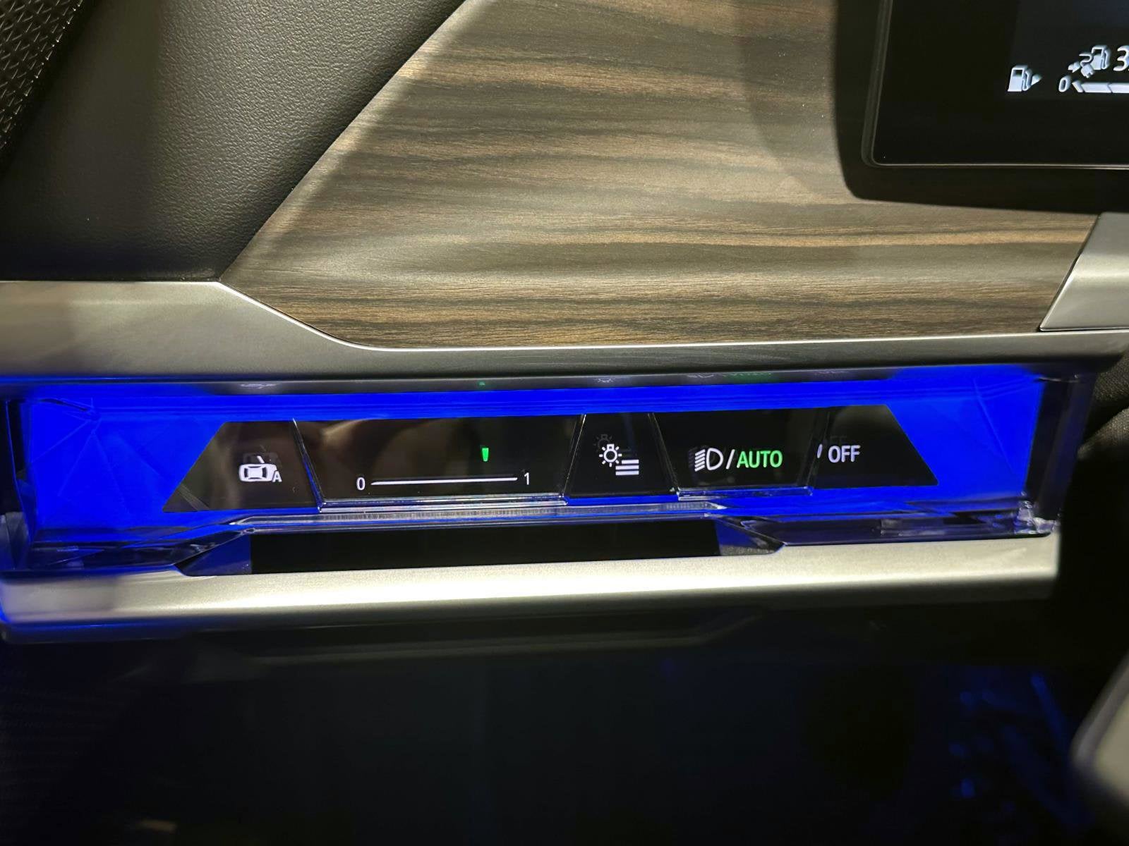 2025 BMW 7 Series 750e xDrive