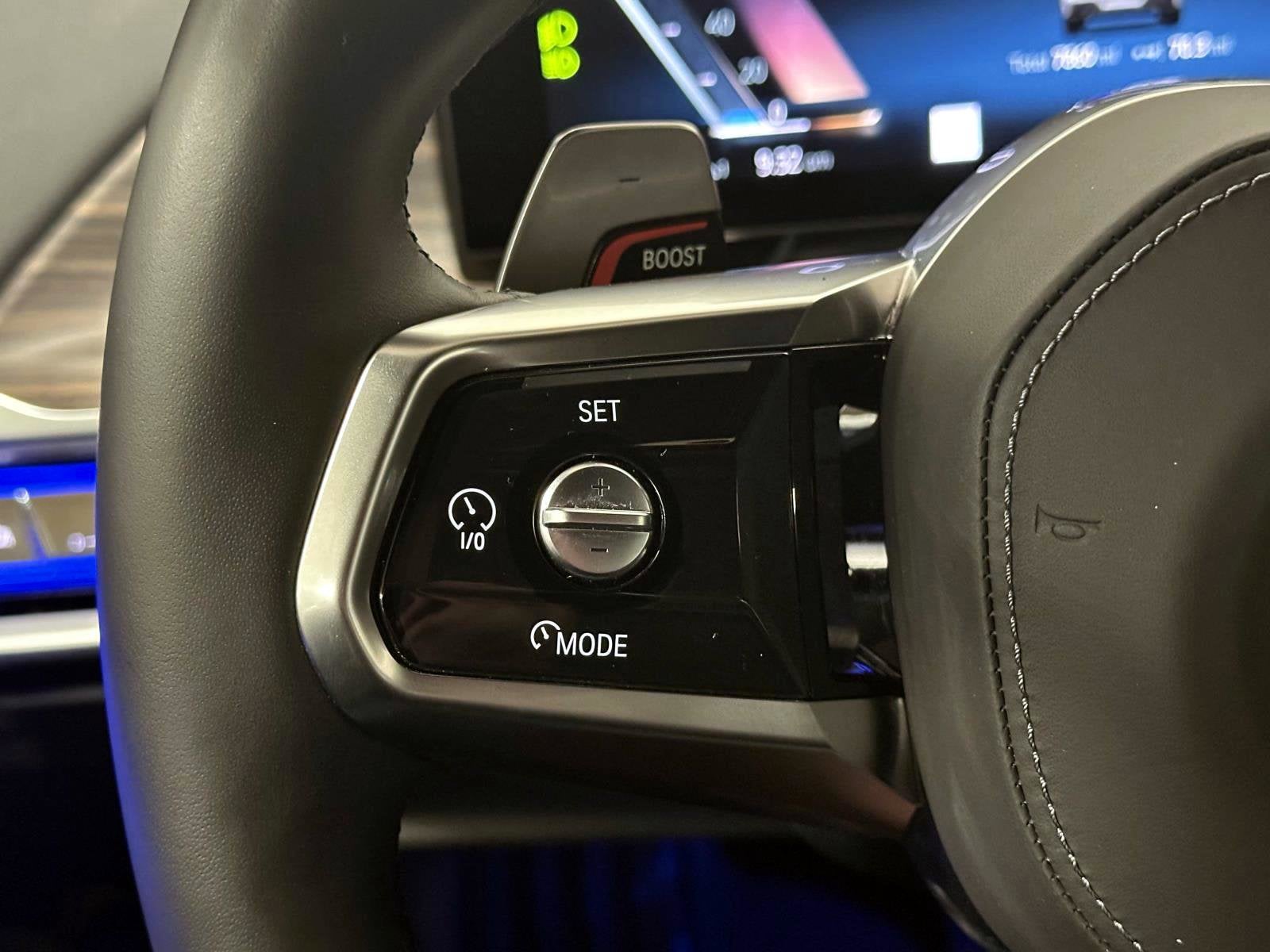 2025 BMW 7 Series 750e xDrive