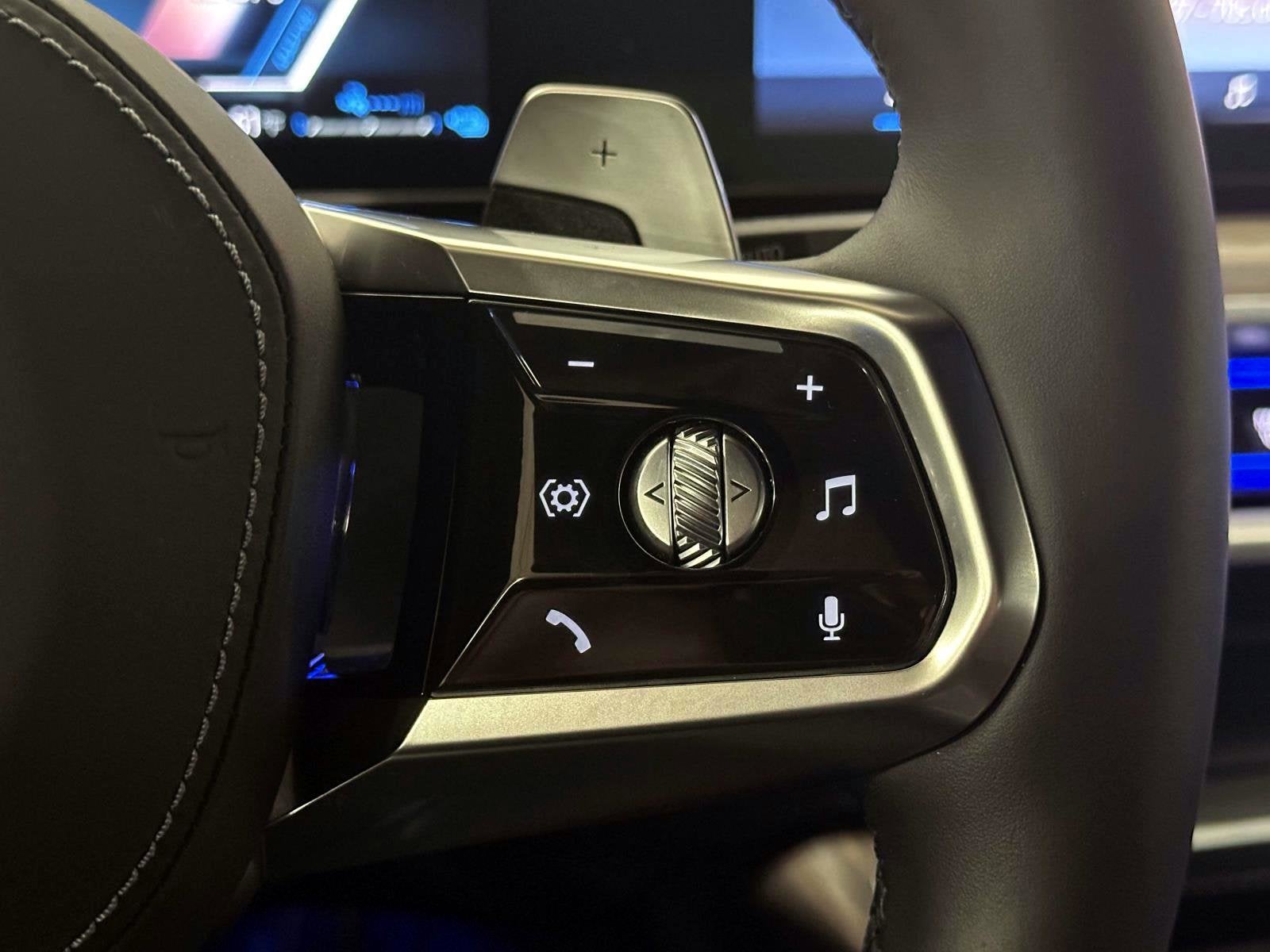 2025 BMW 7 Series 750e xDrive