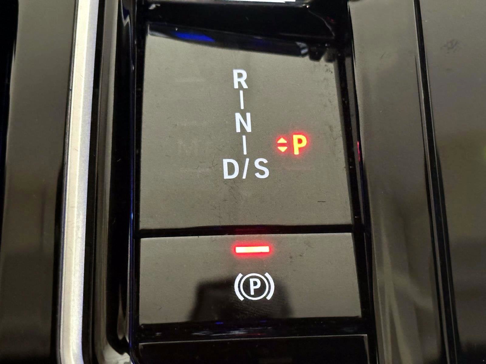 2025 BMW 7 Series 750e xDrive