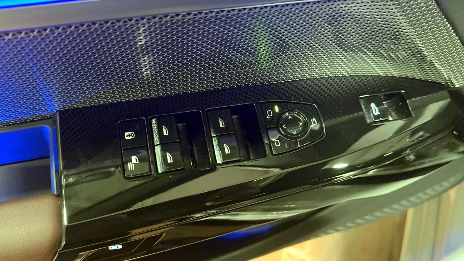 2025 BMW 7 Series 750e xDrive