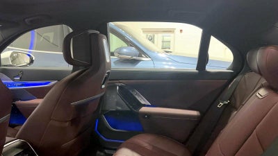 2025 BMW 7 Series 750e xDrive