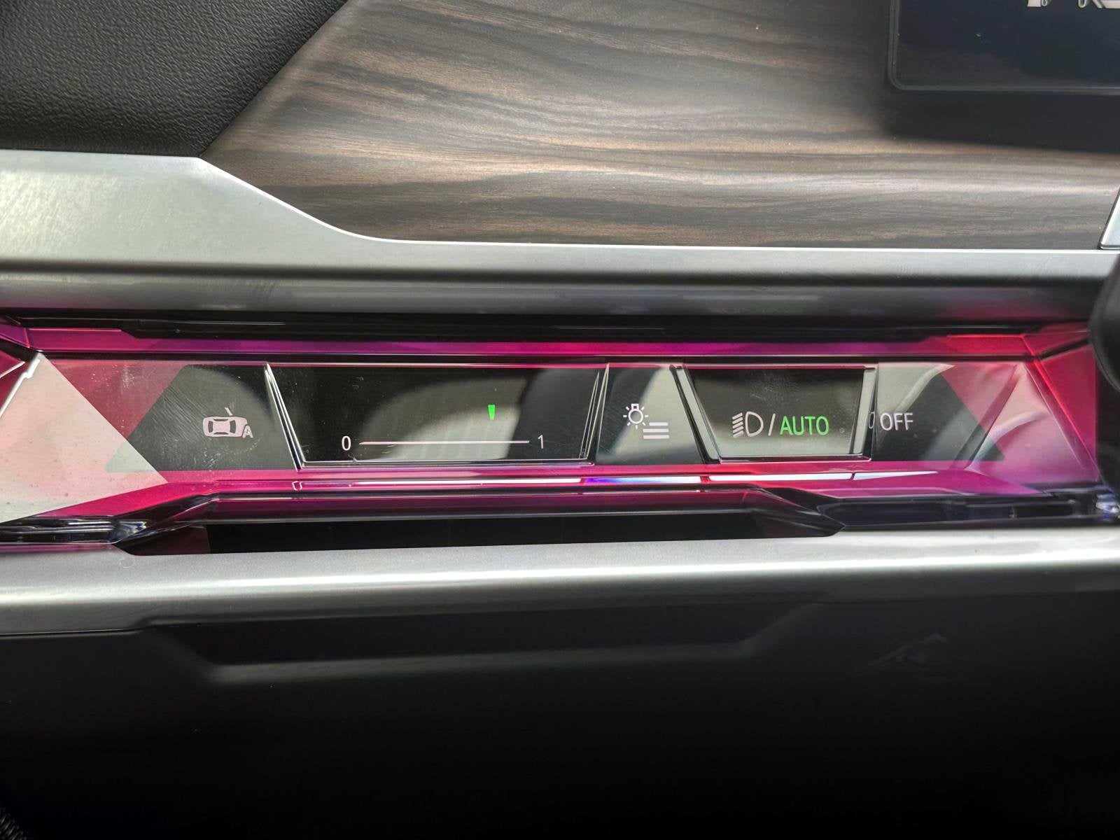 2025 BMW 7 Series 750e xDrive