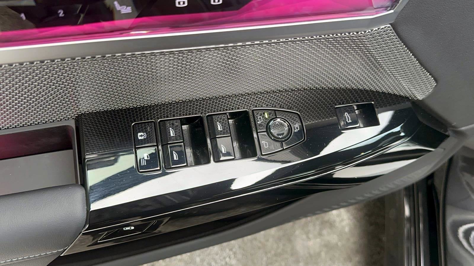 2025 BMW 7 Series 750e xDrive