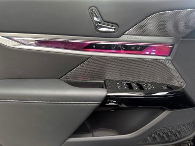 2025 BMW 7 Series 750e xDrive