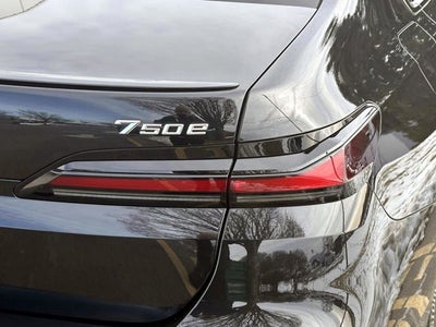 2025 BMW 7 Series 750e xDrive