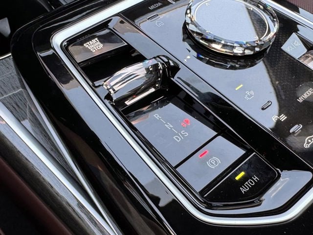 2026 BMW 7 Series 750e xDrive