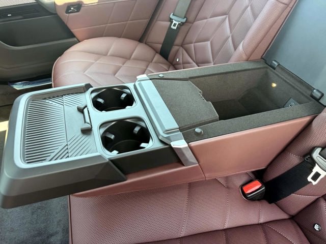 2026 BMW 7 Series 750e xDrive