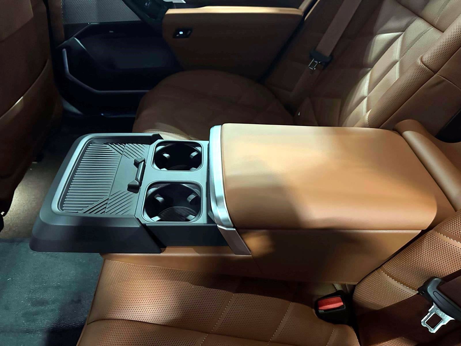 2026 BMW 7 Series 750e xDrive