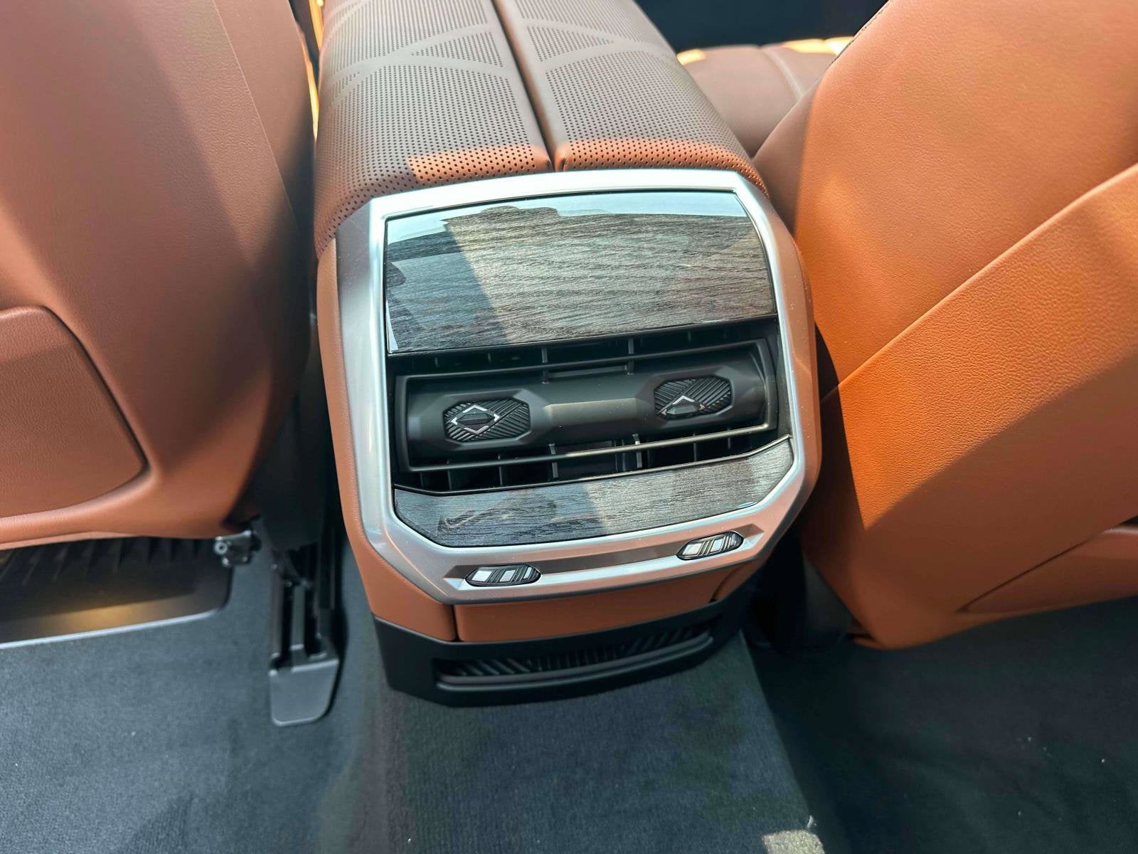 2025 BMW 7 Series 750e xDrive