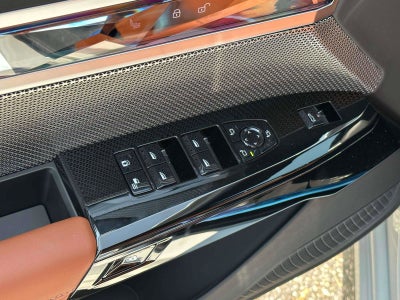 2025 BMW 7 Series 750e xDrive