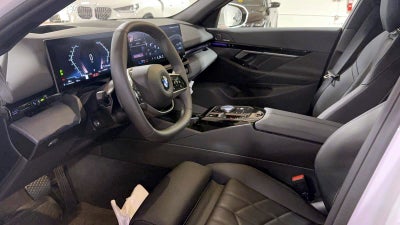 2026 BMW 5 Series 530i xDrive