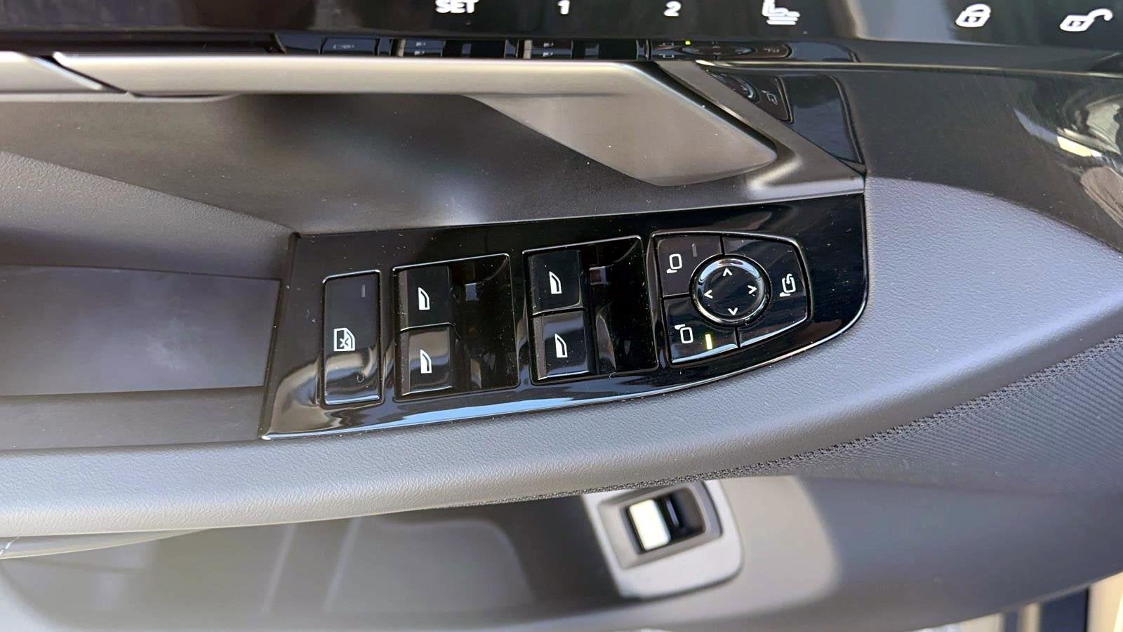 2026 BMW 5 Series 530i xDrive