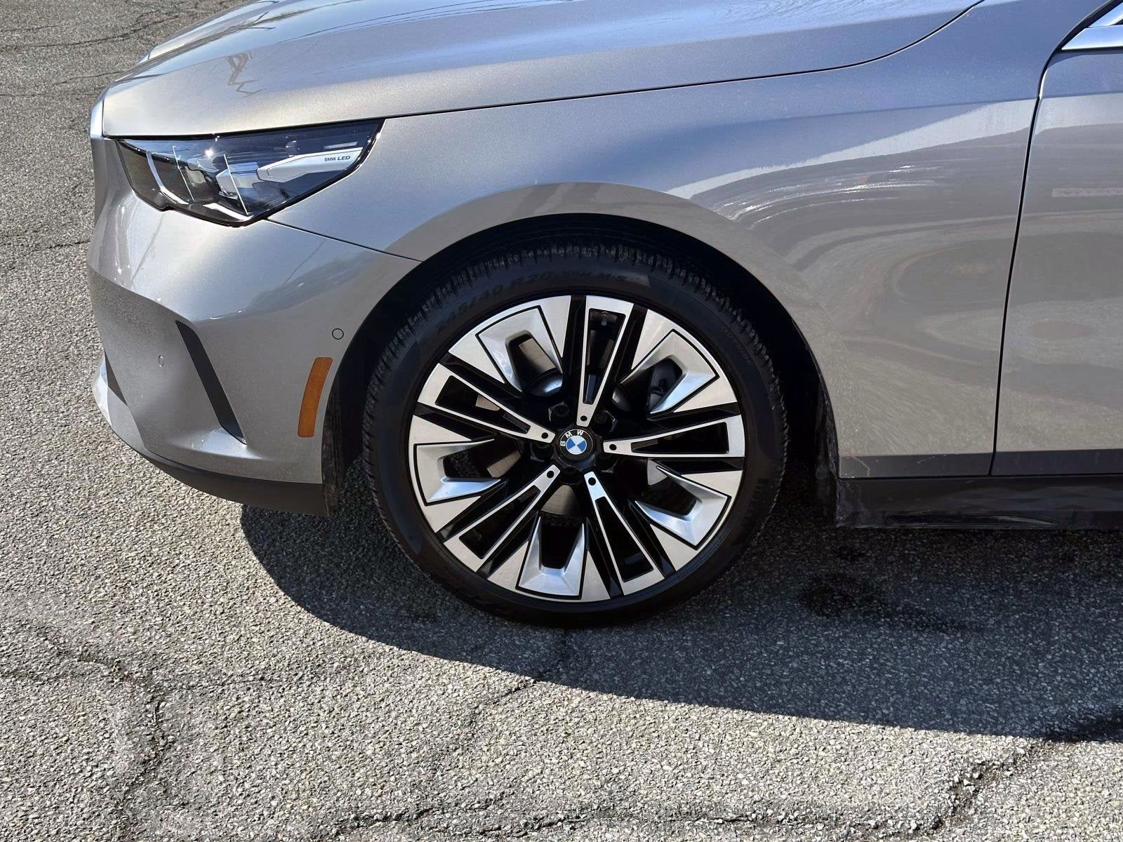 2026 BMW 5 Series 530i xDrive