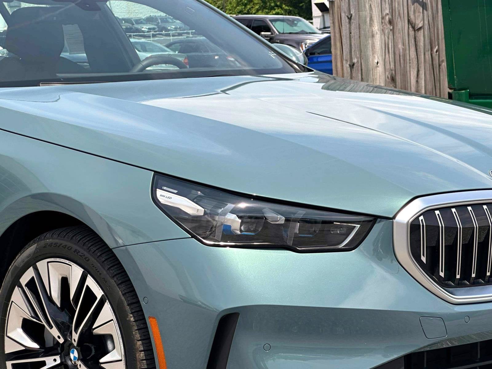 2025 BMW 5 Series 530i xDrive