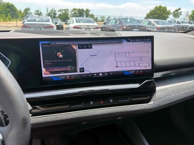 2025 BMW 5 Series 530i xDrive