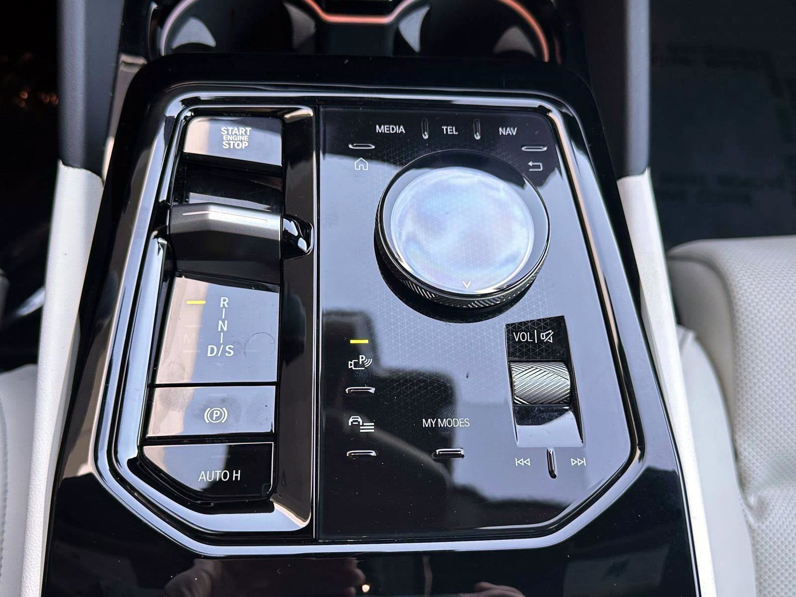 2025 BMW 5 Series 540i xDrive