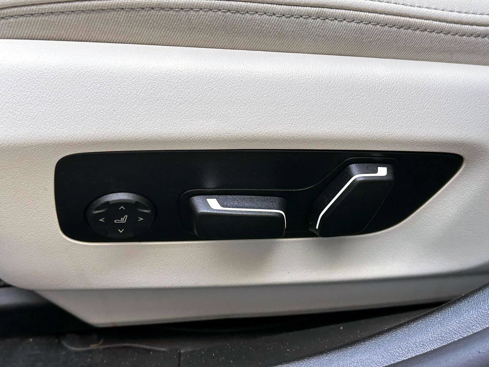 2025 BMW 5 Series 540i xDrive