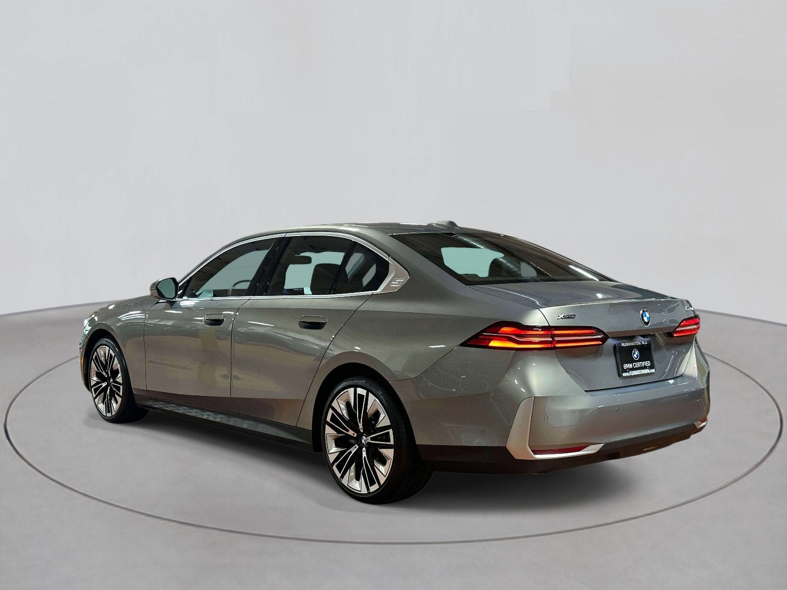 2026 BMW 5 Series 540i xDrive