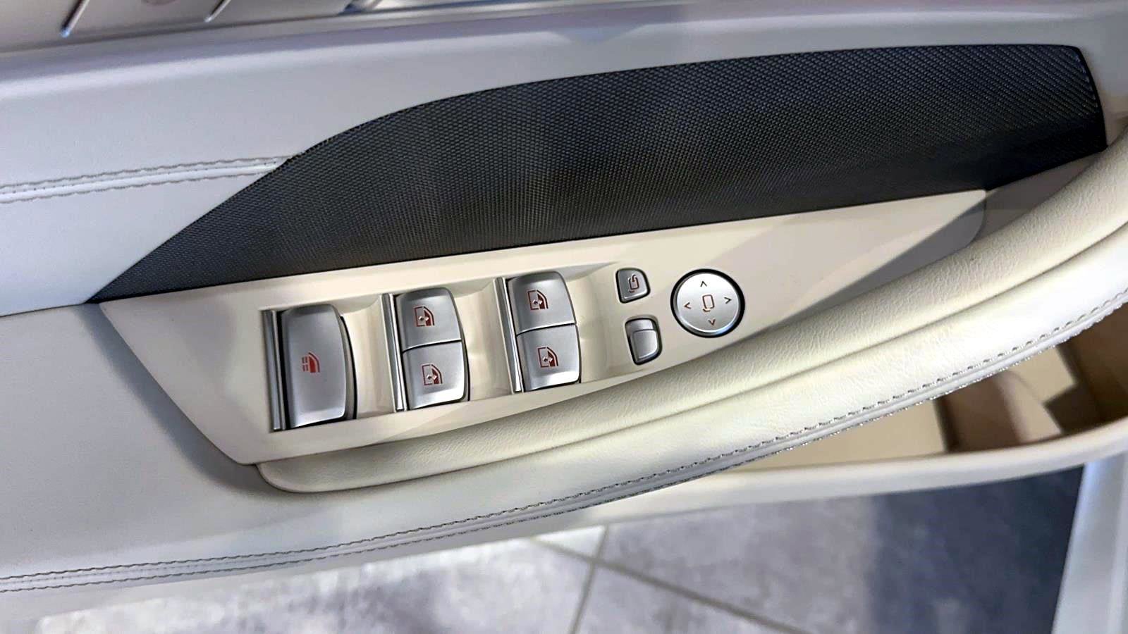 2026 BMW 8 Series 840i